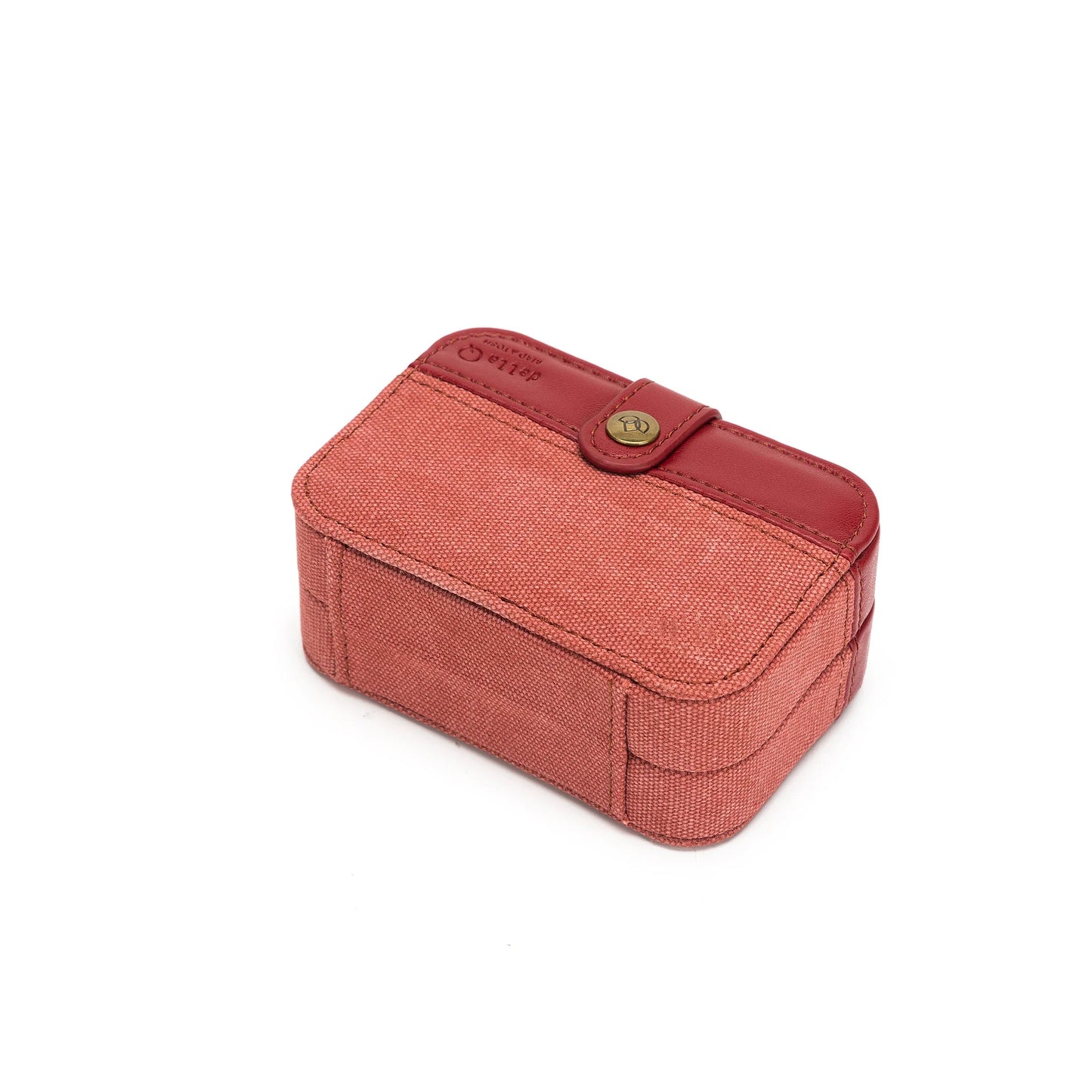 Della Q Canyon Rose Collection