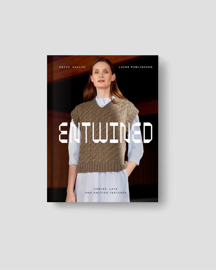Entwined: : Cables, Lace and Knitted Textures by Meiju Kallio