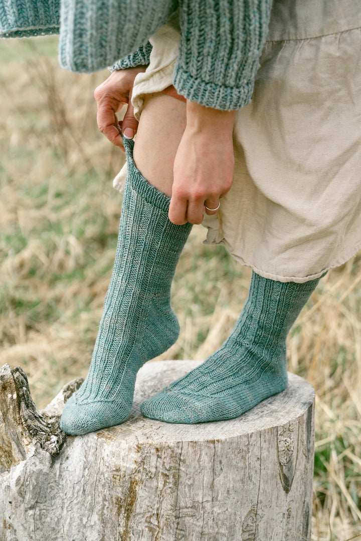 Field Notes: 20 Textured Knits for Everyday Beauty, by Olga Putano