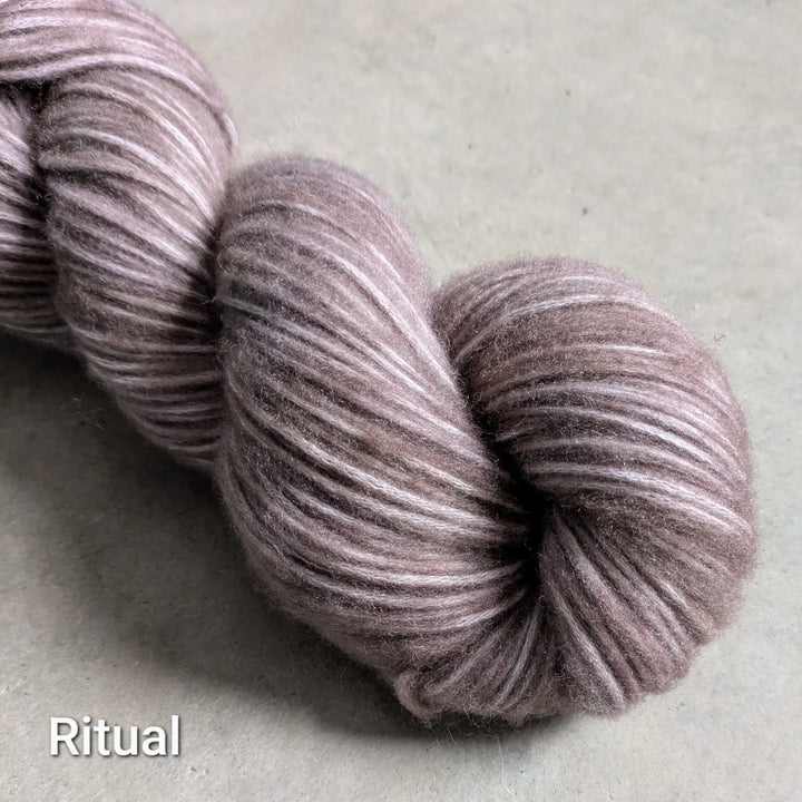 Lavender Lune Flocculent Worsted