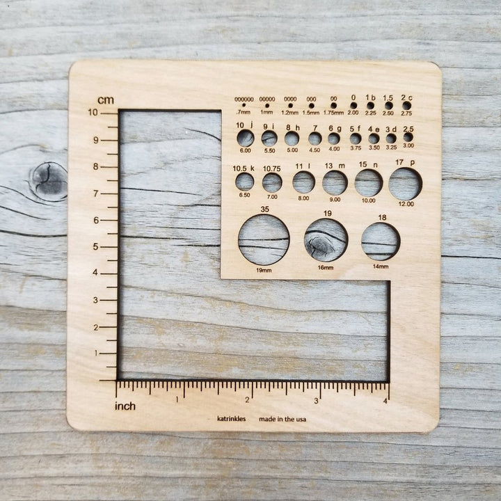 Katrinkles Knitting Needle & Swatch Gauge