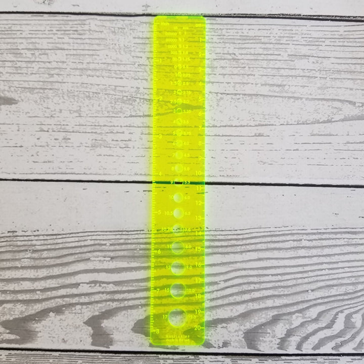 Katrinkles 8" Needle Gauge Ruler