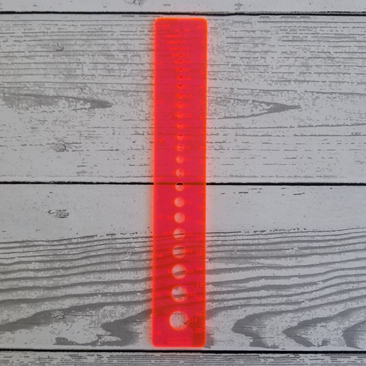 Katrinkles 8" Needle Gauge Ruler