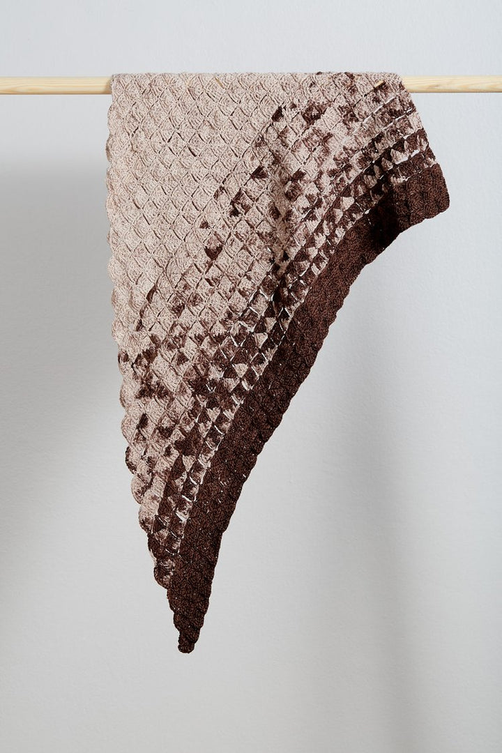 Dalga Shawl/Urth Yarn Kit