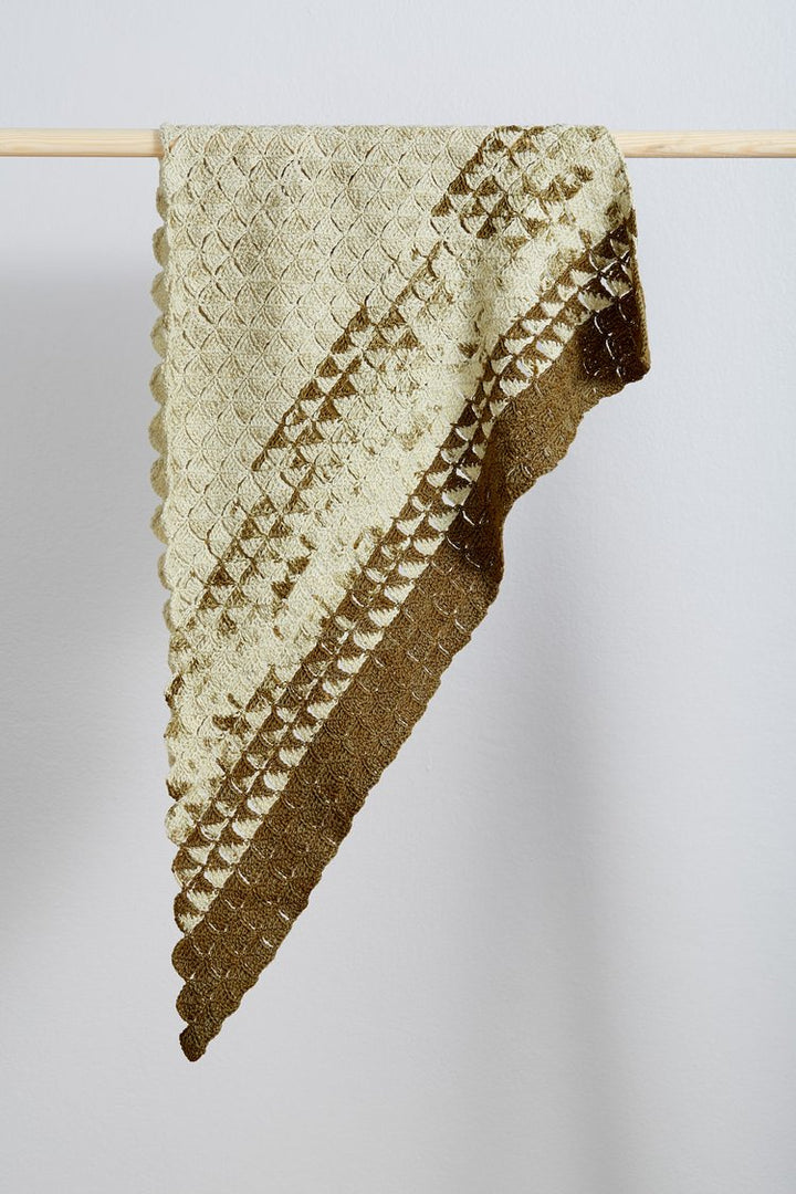 Dalga Shawl/Urth Yarn Kit