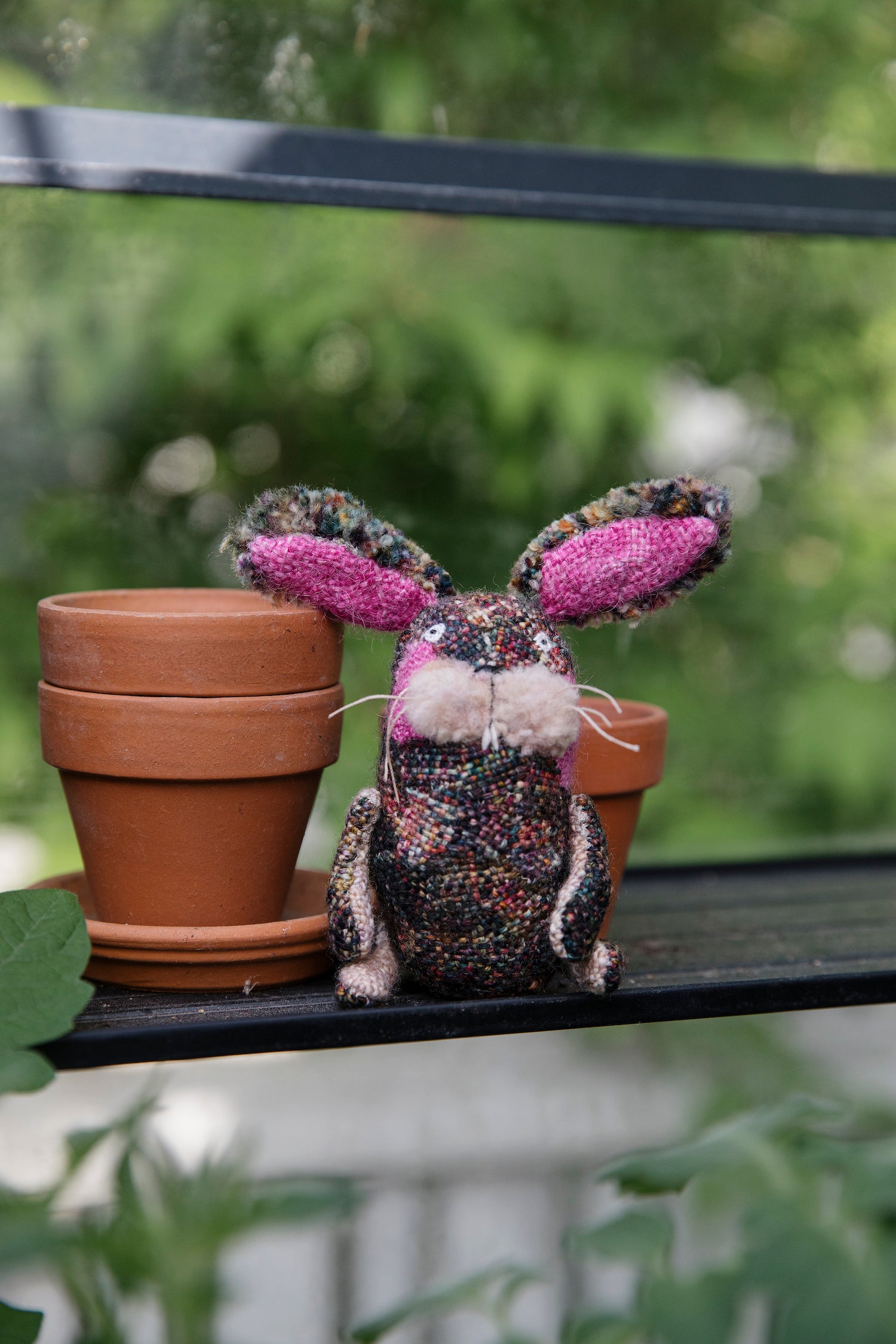 ンジャナミー　ハンドメイド Tiny Friends: A Guide to Mosaic Embroidery – Unwind Fiber Arts, LLC