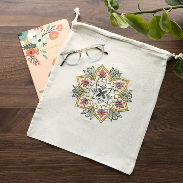 Avlea Folk Embroidery by Krista West