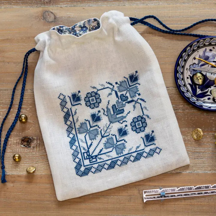 Avlea Folk Embroidery by Krista West