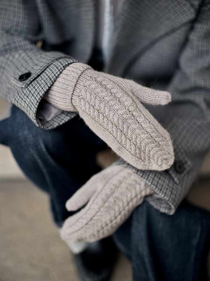 Foundations: 20 Knitted Accessories by Sari Nordlund