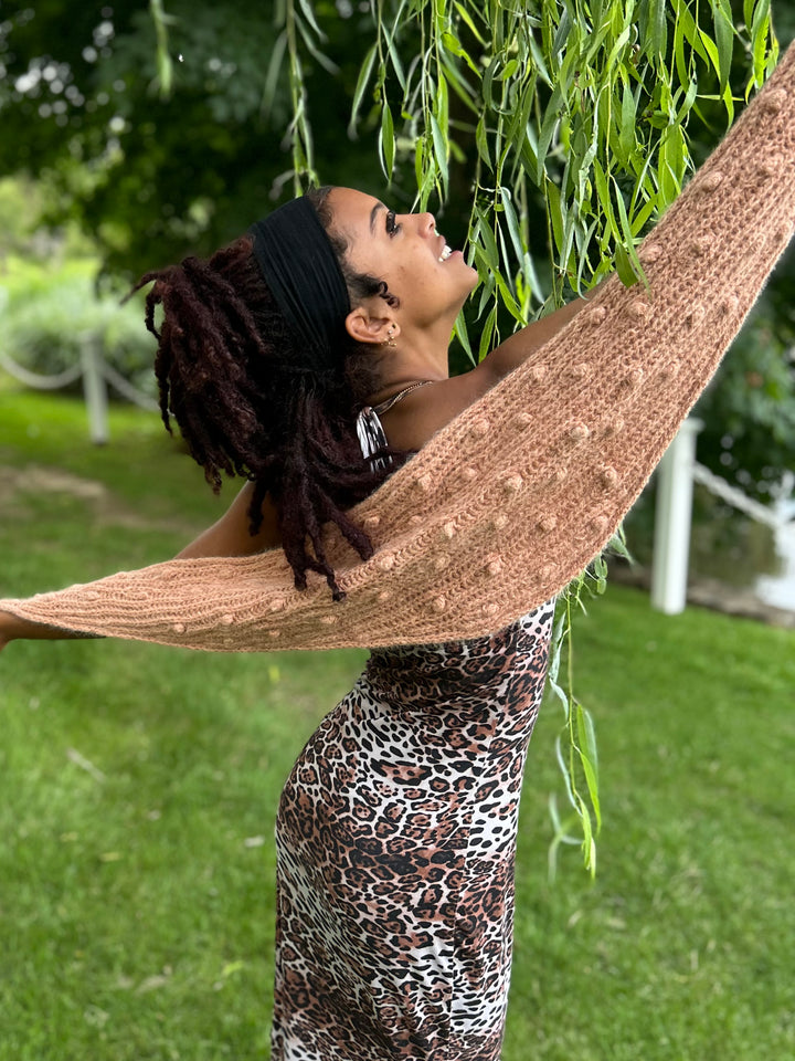 The Pussy Willow Shawl Class--and Afternoon with Saysha Greene