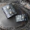Jul Silver Intaglio Shawl Cuff